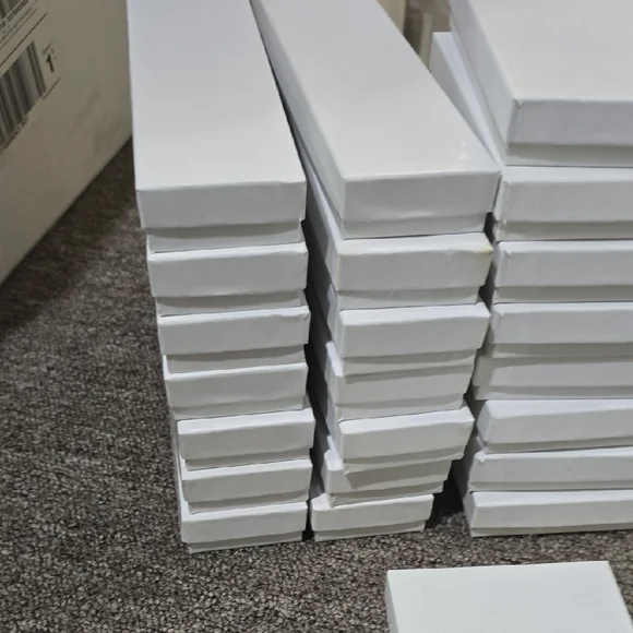 White Gift Boxes - Picture 3 of 8